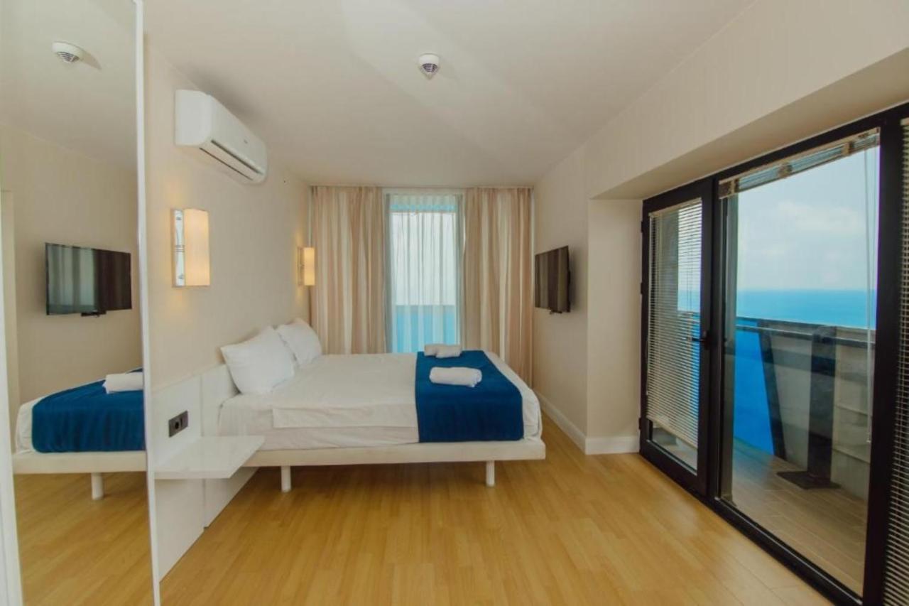 General Sea View Apartments In Orbi City 巴统 外观 照片