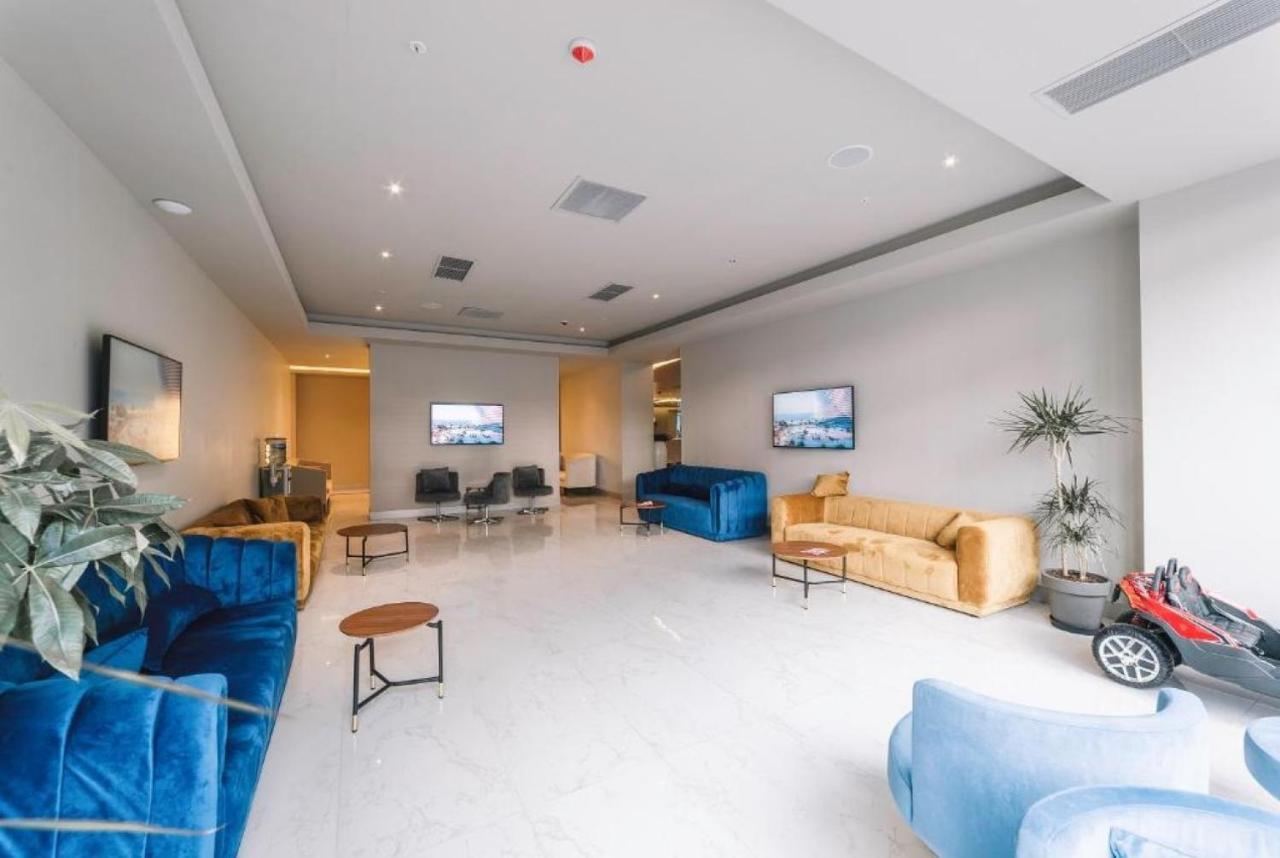 General Sea View Apartments In Orbi City 巴统 外观 照片